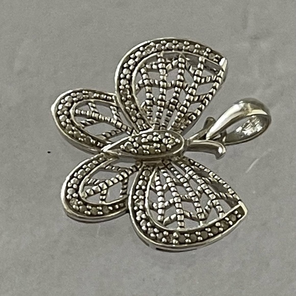 Vintage filigree, Sterling, silver butterfly pendant diamonds - Picture 6 of 12